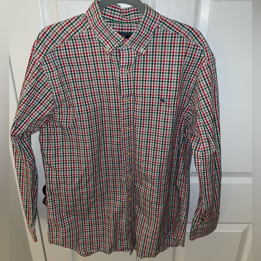 Men’s vineyard vines button up shirt